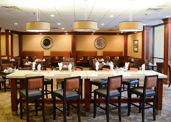 Hotel Charleston Airport 3*