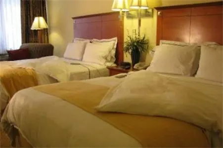 Charleston Airport 3*
